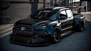 Esta Toyota Tacoma presume un motor NASCAR V8 de 900 Hp
