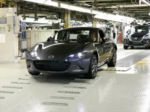 Mazda comienza a producir el MX-5 RF 2017