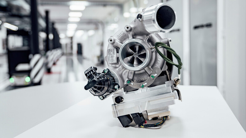 Mercedes traslada el turbo eléctrico de la F1 a sus autos de calle