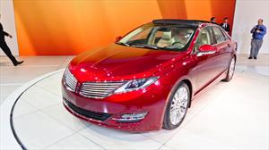 Lincoln MKZ 2013 se presenta en el Salón de Nueva York 2012