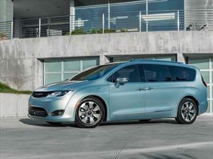 Chrysler Pacifica Hybrid 2017, ofrece 80 mpg de rendimiento