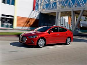 Hyundai Elantra 2017 recibe califiación de Top Safety Pick+