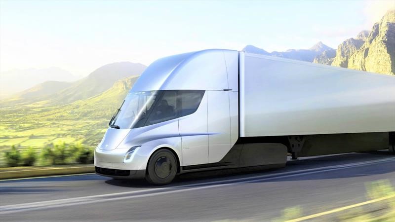 Comenzaría producción del camión de Tesla