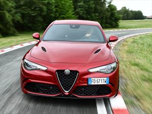 Video: el Alfa Romeo Giulia Quadrifoglio es el sedán más rápido en Nürburgring