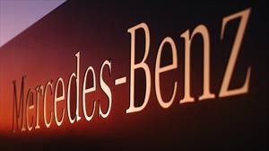 Mercedes-Benz y otras marcas de Daimler detienen su producción en Europa