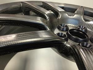 Ford GT 2017 con rines de fibra de carbono