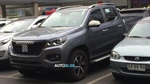 La nueva camioneta de Peugeot fue espiada en Chile