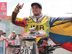 Christian Cajicá hace historia en el Dakar 2015
