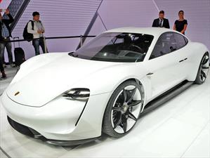 Porsche Mission E, un súper auto eléctrico