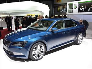 Skoda Superb 2016 se presenta