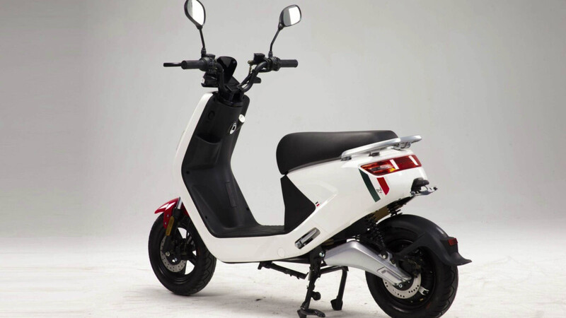Así son las motos eléctricas de los Carrefour