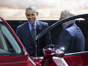 Obama nos sigue el paso y también visita el Salón de Detroit 2016