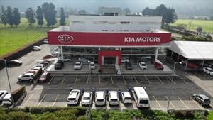 Kia entregará una flota de autos a la Cruz Roja para transportar a su personal médico