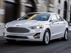 Ford Fusion 2019, estrena motor y más asistentes de conducción
