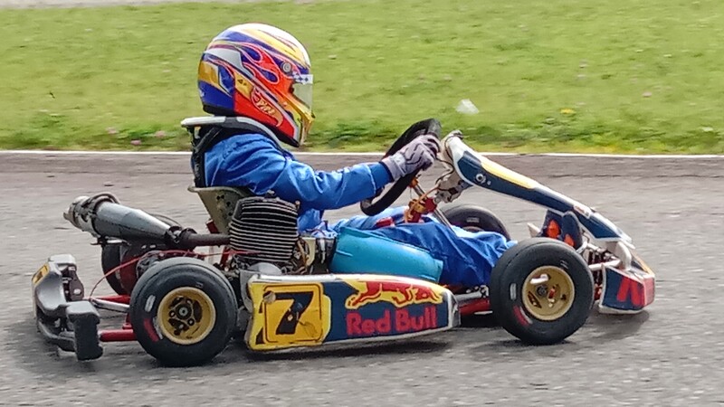 Jornada nocturna para la Easykart Colombia