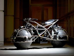 Una moto experimental que rueda sobre esferas