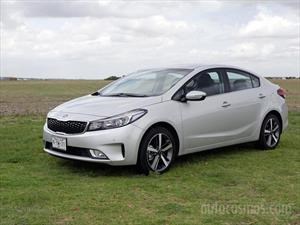 KIA cumple un año de producción en México