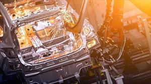 Por qué la guerra comercial de Trump en la industria automotriz puede dañar la economía mundial