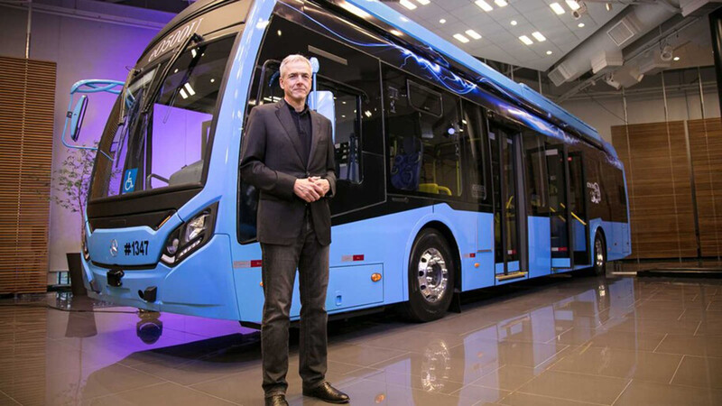 Mercedes-Benz ya fabrica su colectivo eléctrico para el Mercosur