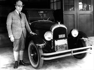 Chrysler festeja 90 años con tres ediciones especiales