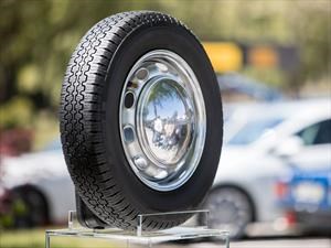 Pirelli estrena línea de llantas para carros clásicos