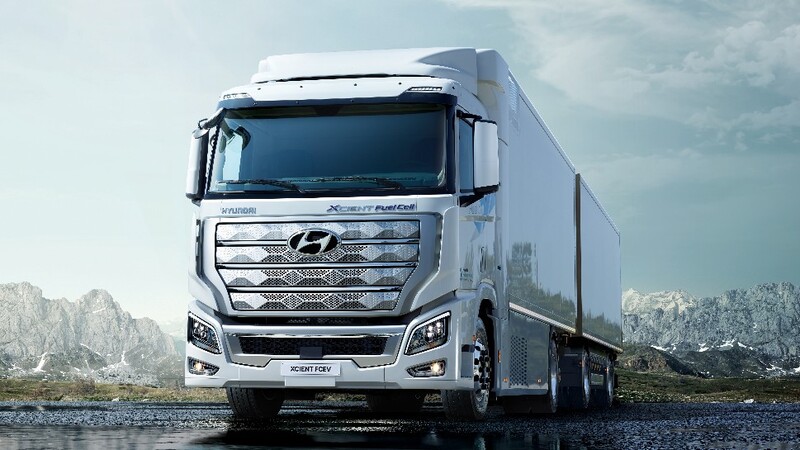 Hyundai Xcient Fuel Cell es el primer tractocamión de celda de combustible de hidrógeno