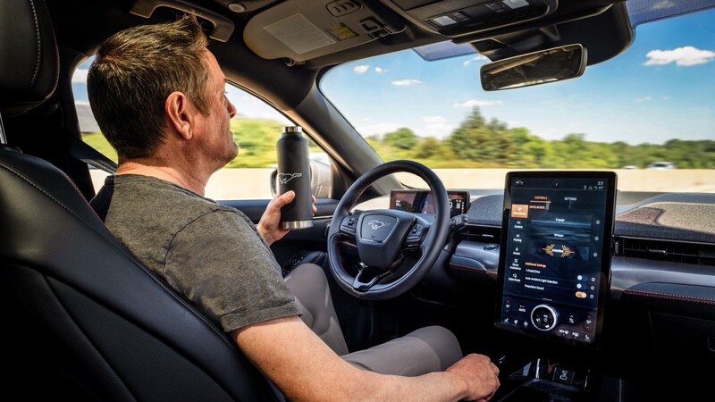 Mustang Mach-E es el primero de varios de modelos de Ford en equipar conducción autónoma