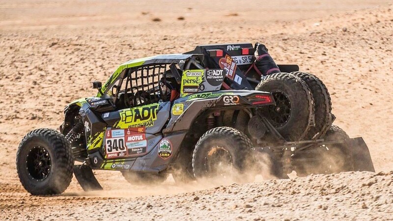 Vélez y Moreno superan la primera mitad del Rally Dakar 2022