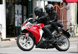 Honda CBR250R, la opción citadina