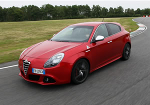 Alfa Romeo Giulietta Quadrifoglio Verde 2012, primer contacto desde Italia