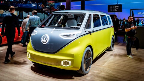 Volkswagen Combi eléctrica comienza a preparar su regreso a las plantas