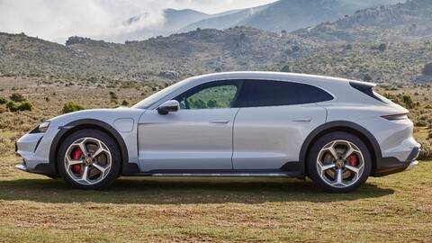 Porsche Taycan Cross Turismo, ahora también como crossover