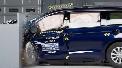 Chrysler Pacifica es reconocida con el Top Safety Pick Plus