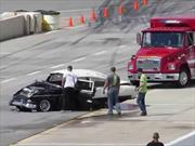 Video: enorme choque de un Chevrolet Bel Air y el piloto sale caminando