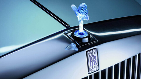 Por qué Rolls-Royce no podrá usar la versión iluminada del Espíritu del Éxtasis