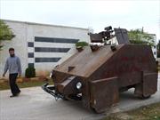 Rebeldes sirios fabrican blindado comandado por joystick de Playstation