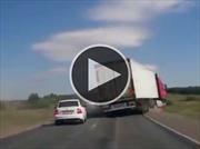 Video: Mirá como termina un sobrepaso imprudente.