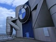 BMW Group mira a todos desde arriba