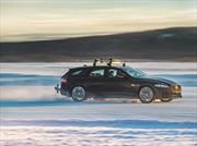 Un Jaguar XF impone récord de velocidad remolcando a un esquiador