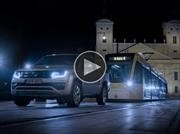 Puro torque: Volkswagen Amarok V6 remolca un tranvía
