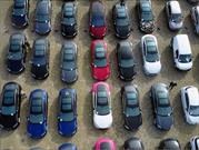 Desfile de carros eléctricos logra nuevo récord