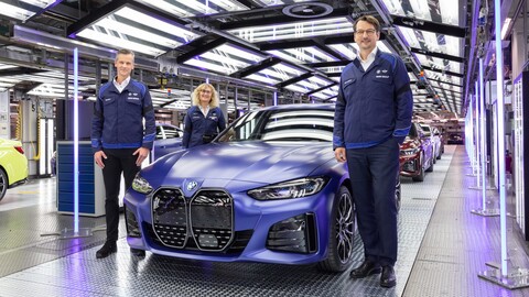 Arranca la producción del primer sedán eléctrico de BMW, el i4