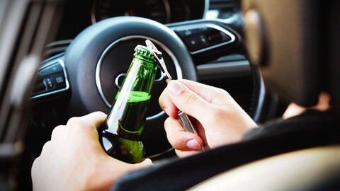 En EE. UU., los autos tendrán un sistema para detectar si el conductor está bajo el efecto del licor