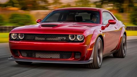 Dodge Challenger 50th Anniversary Celebrando 5 Decadas De Quemar Llantas