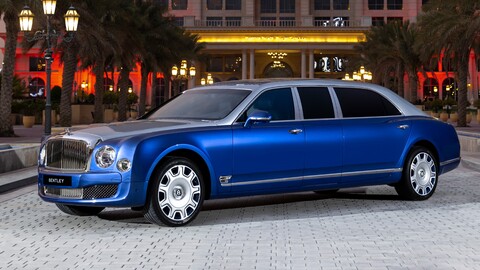 Bentley quiere vender 5 limusinas que estuvieron juntando polvo durante 6 años