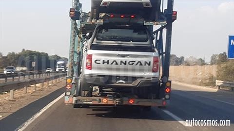 Nueva Changan Hunter es captada en Chile
