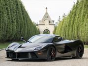 A subasta un Ferrari LaFerrari con 340 km en el odómetro