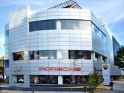 Porsche inaugura nueva sala de exhibición en México