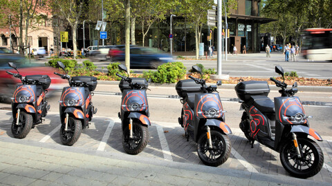 Seat ofrece servicio de motosharing en España
