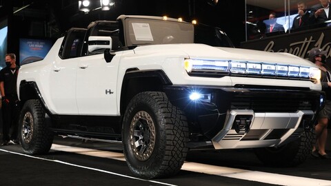Hummer EV 2022 No 1 fue subastado en más de 50 millones de pesos